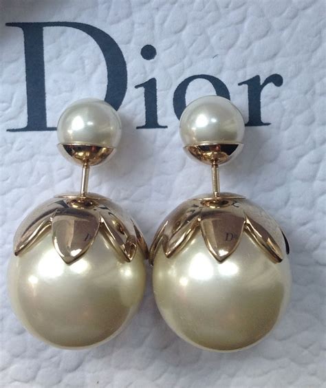 christian dior aw 2019 collection earrings details|pre owned christian dior earrings.